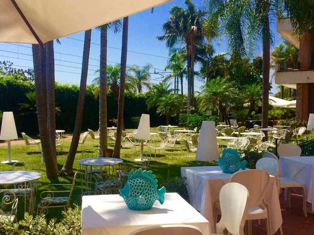 Hotel Caparena Taormina Eksteriør billede