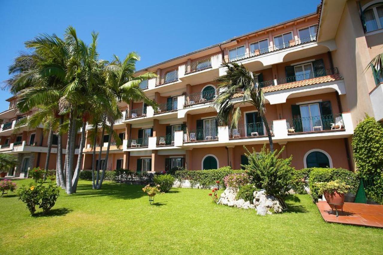 Hotel Caparena Taormina Eksteriør billede