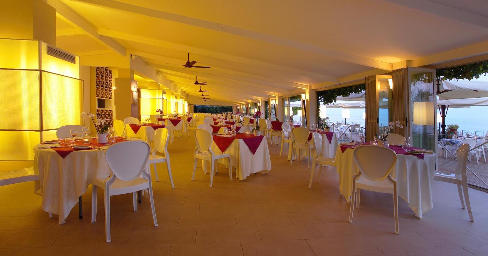 Hotel Caparena Taormina Eksteriør billede
