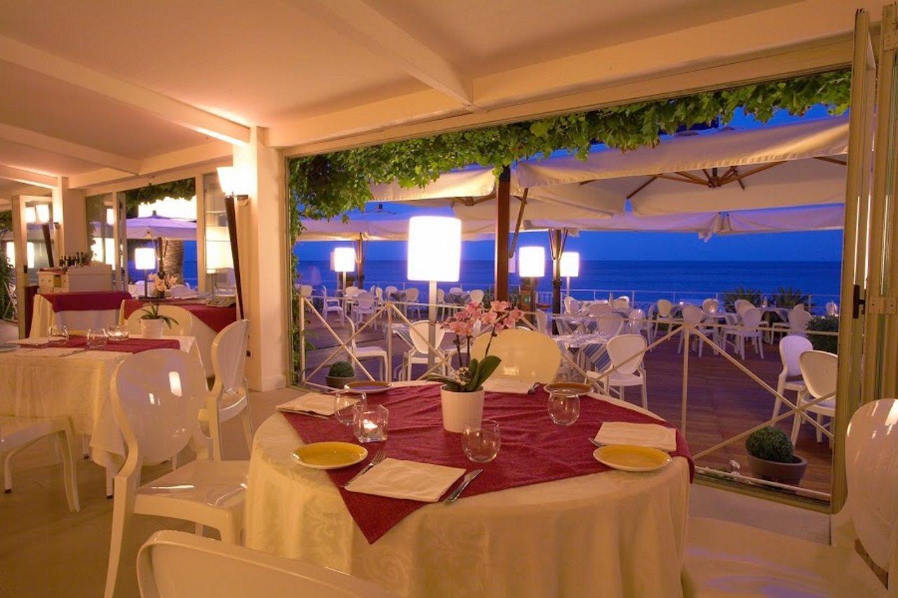 Hotel Caparena Taormina Eksteriør billede